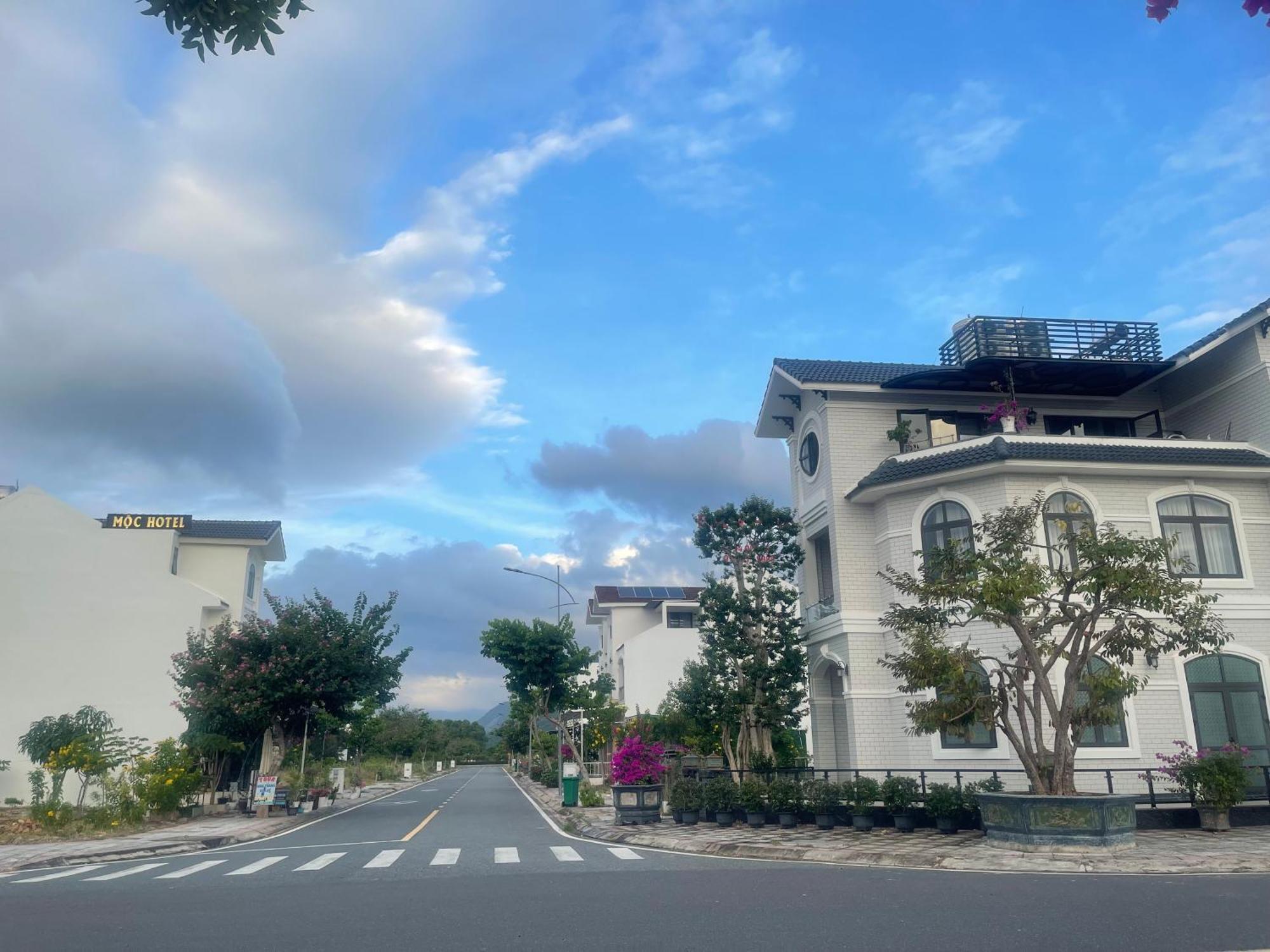 Moc Homestay- Near Bai Dai Beach Cam Lam Esterno foto