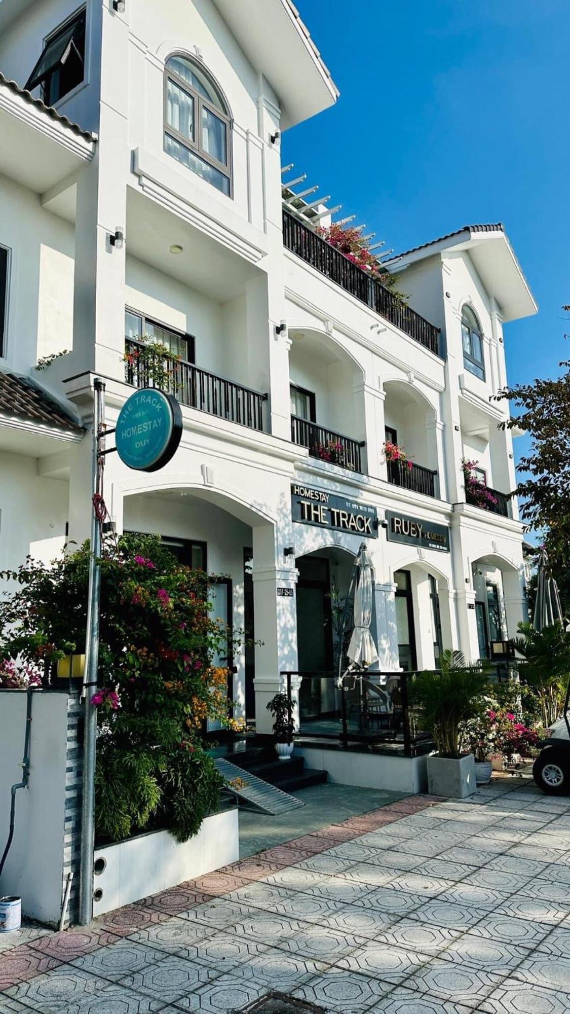 Moc Homestay- Near Bai Dai Beach Cam Lam Esterno foto