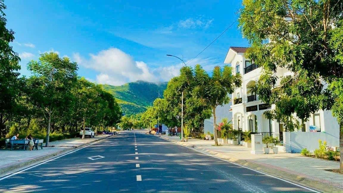 Moc Homestay- Near Bai Dai Beach Cam Lam Esterno foto
